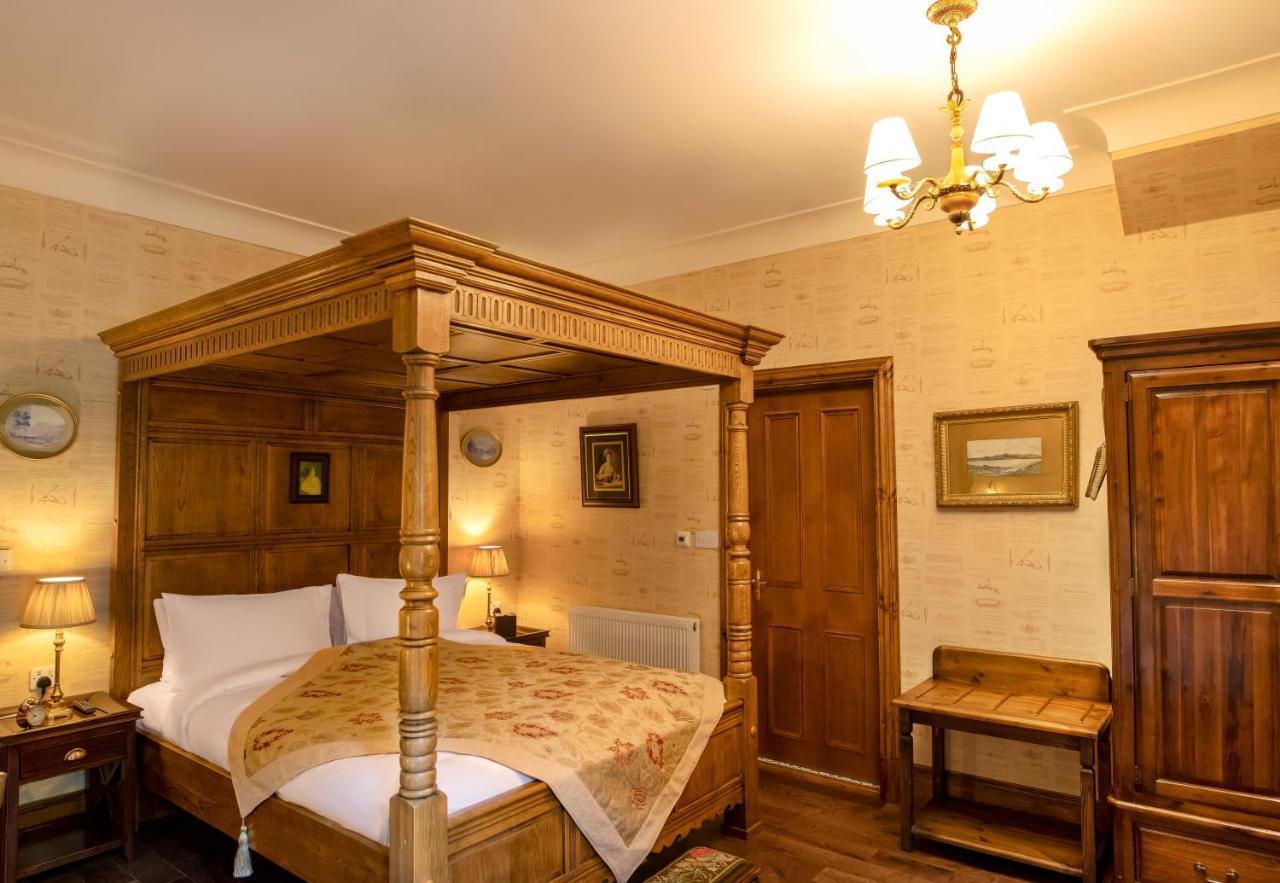 The Whispering Pine Guest house Letterfinlay