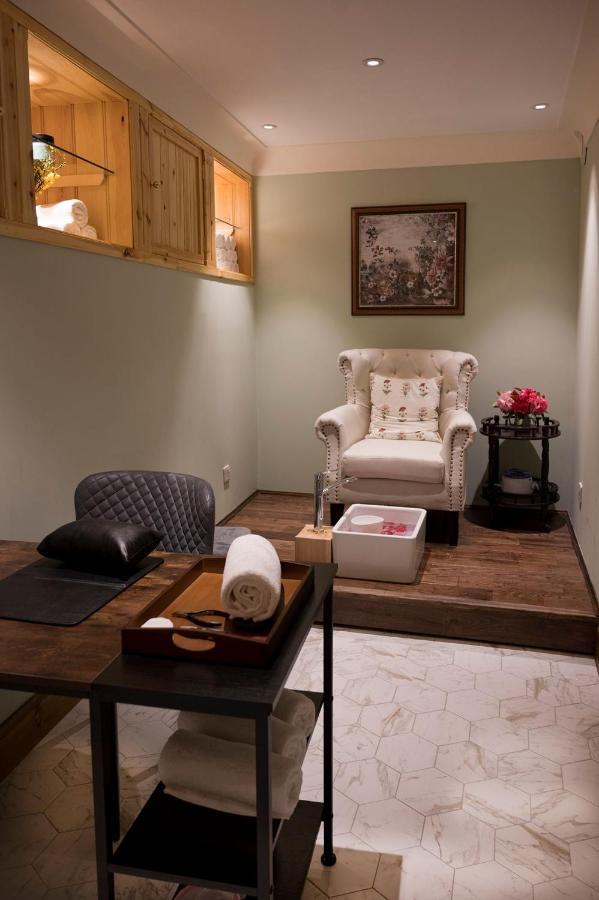 The Whispering Pine Guest house Letterfinlay