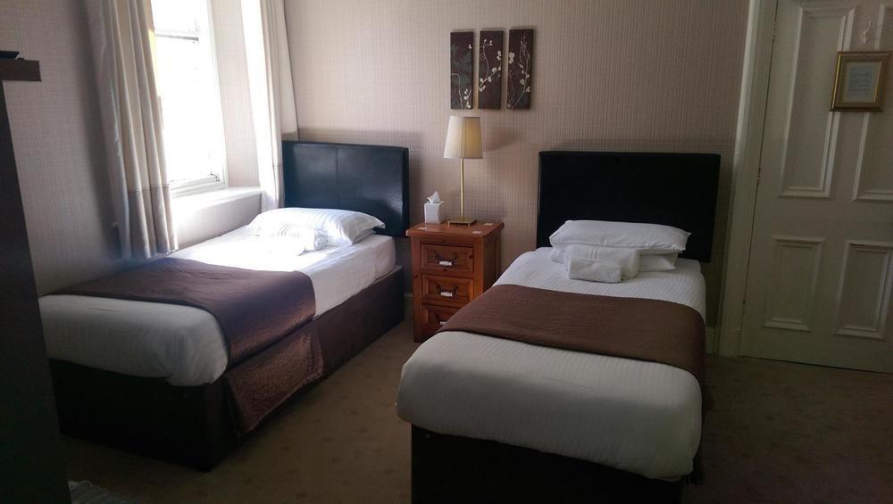 The Whispering Pine 4*